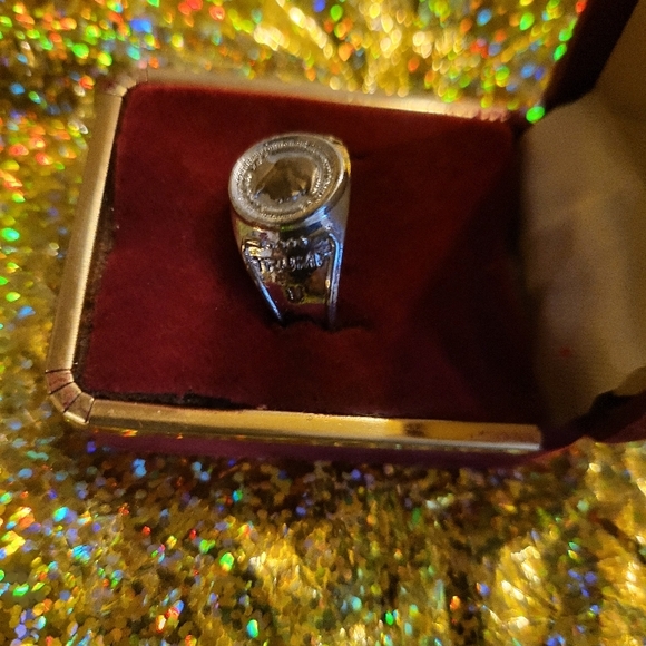 Vintage Coin Ring - Picture 7 of 8